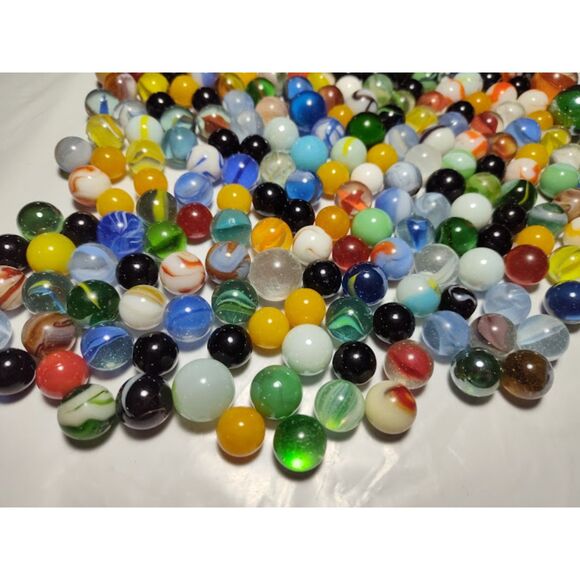 Lot of 224 Vintage Marbles Small Medium & Large Cat's Eye - Picture 15 of 16
